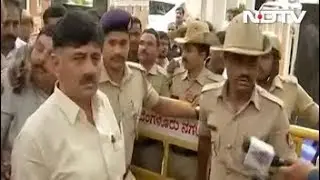 300 Crores 'Undisclosed Income' Found In Raid On DK Shivakumar: Sources