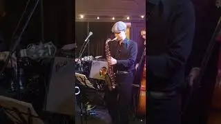 Swing jazz #saxophone #tenorsax #jazzquartet