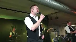 Antti Ahopelto  Katson sineen taivaan