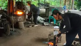 ASMR Rotary Knife Making in a Remote Sumatra Forge | Authentic Ancestral Technique and Teamwork