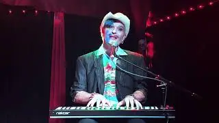 Ivo Dimchev - Rain /Live at Baltic kiss/