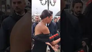 Zendaya interacting with her fans in Venice, Italy - Bulgari Jewelry Event #fashion #zendaya #viral