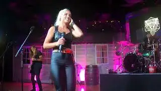 Punktry rising star Royale Lynn live in Las Vegas, 'Rocket Man', he probably regrets taking off now