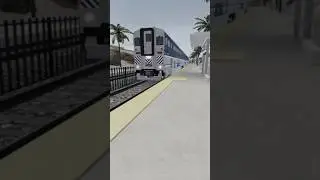 Amtrak 6902 arrives at Solona Beach.