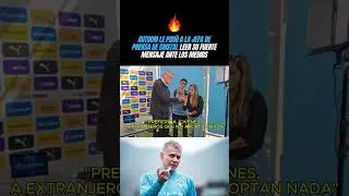 Autuori le pidi&oacute; a jefa de prensa de Cristal leer fuerte mensaje desde su celular para los medios
