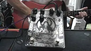 Fortune Teller Dual Modulation - Haggtronix/Monkey Riot Pedals Collaboration