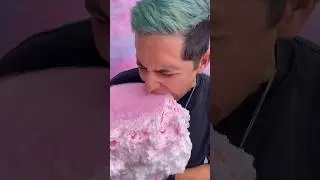 HUGE Freeze Dried Cotton Candy!!! 🍭 🍬 #mukbang #asmr #satisfying #candy #cottoncandy #crash