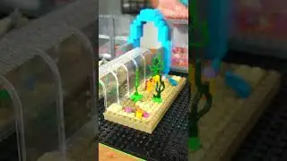 Adding an Aquarium to my LEGO City | Day 25