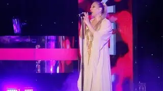 Valeria Lynch cant&oacute; 