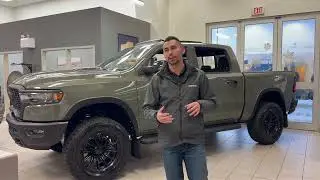 Ожидание закончилось: RAM 1500 Canyon Lake Green 2026 года уже здесь! 🌲 У Адриана в Redwater Dodge.