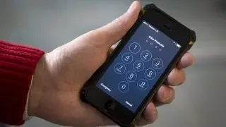 Should Apple be forced to help unlock San Bernardino shooter&rsquo;s phone?