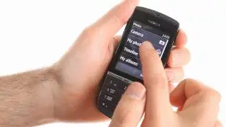 Unboxing the Nokia Asha 300