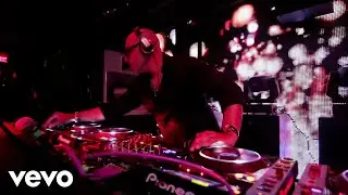 Roger Sanchez - Turn On The Music (United We Play Edit)