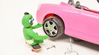 Green Baby - Episode 59 - Drive Travel Tips - Stop Motion Cartoon For Kids