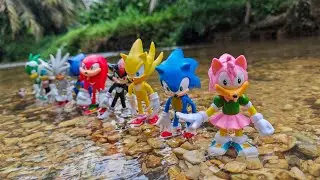 Hunting Sonic | Sonic Hedgehog | Knuckles | Tails | Super Sonic | Sonic Shadow | Metal Sonic | Amy