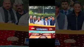 Shri Mallikarjun Kharge Congress Leader and Imran Pratapgarhi Ne Ajmer Sharif Ke Liye Chadar Bheji