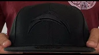 Los Angeles Chargers NFL TEAM-BASIC BLACKOUT Fitted Hat by New Era