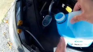 How to top up windscreen washer fluid Renault Scenic - remplir lave glace
