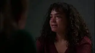 Never a successful Civilian defensive gun use on NBC: Woman fails to use a gun to protect herself