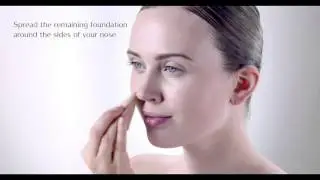 Tutorial de aplica&ccedil;&atilde;o de Sheer & Perfect Compact Foundation com a esponja
