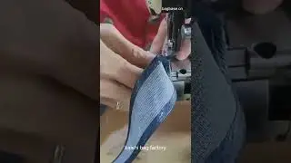 sewing the bag handle straps of the bags.#bags #factory #bagfactory #kaishibagfactory #OEM #business