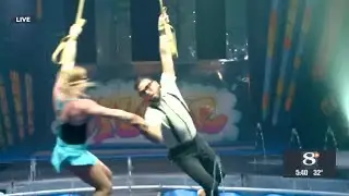 Cirque Italia live acrobatics performance