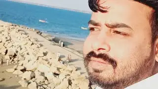Gadani Ship Breaking Yard in Suzuki WagonR and Hubriver pull broken down 2023