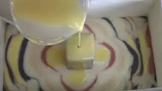 Swirled Cold Process Soap - Air Cutter&trade; Column Pour & Swirl | SoapEquipment