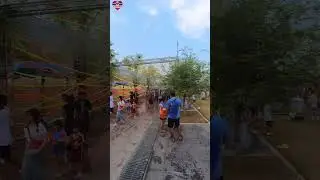Bangkok's Songkran Vibe: Beautiful People, Real Energy! (13)