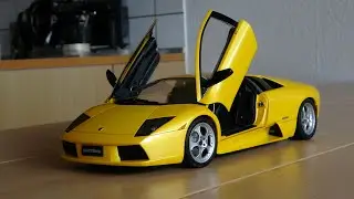 Lamborghini Murcielago Yellow Model car 1:12 AutoArt