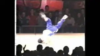 BBOY MAURIZIO AKA THE NEXT ONE REPRESENT ITALY! NOT CICA!.