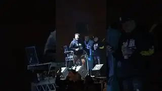 LaRussell always puts on for the Bay!🤘🏽