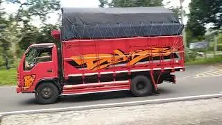 Hunting kereta api disusul truck muatan gas pool ngeblong ditikungan tajam lahor 