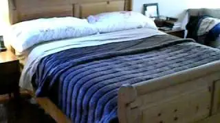 SOLID OAK WOOD QUEEN BED FRAME