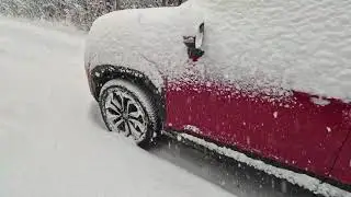 Toyota Yaris Cross 1.5 Hybrid 130 KM AWD-i jazda po śniegu