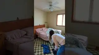 Шесть недель я снимала обои, и я ненавижу этот дом.