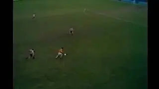 Incredible individual goal, Mickey Walsh for Blackpool v Sunderland 1974-75