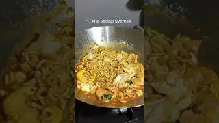 Pov mie nyeemek sedap nampol #mienyemek #mie #olahanmie #mieindonesia #sedap #cooking #shorts