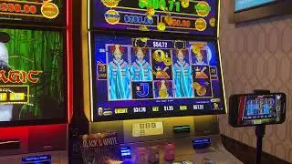 HUMONGOUS BONS! #slots #slotmachine #casinogames #bonusfeature #slotwin