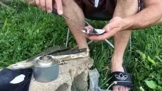 Making a primitive knife with pine pitch glue