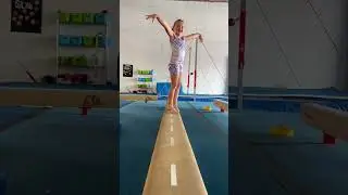 Cartwheels on the beam #cartwheel #gymnast #gymnastics