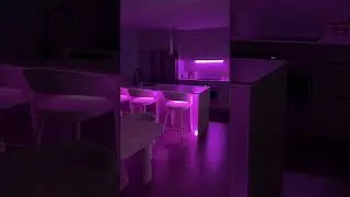 Illuminazione AI rosa per un setup chill perfetto