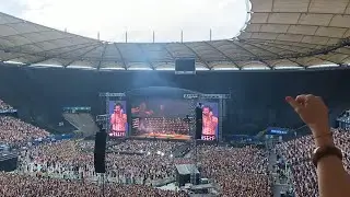 Harry Styles - Introduction in Hamburg (26.6.2022) Music For a Sushi Restaurant & Golden