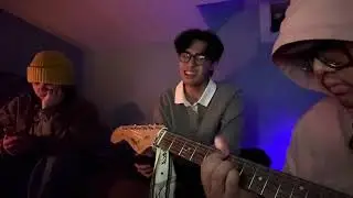 No one by Alicia keys but it's me and my friends