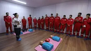 Exploring Chinese-built health service center in Iraq's Maysan oilfield