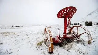 Vintage Snow Machines Are ALL The Rage