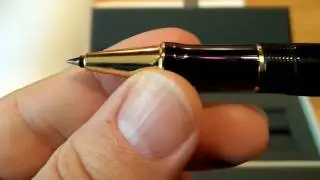 Parker Duofold Classic Rollerball in Black
