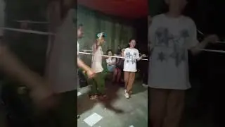 Unahan Sa pag Ali's Ng garter.