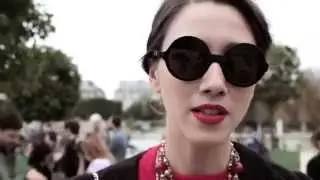5 QUESTIONS BETWEEN THE SHOWS paris fashion week streetstyle fabulous muses diana enciu alina tanasa