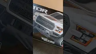 BUY THIS RC CAR BEFORE YOU CANT!! TRAXXAS RAPTOR 2WD SLASH FOX EDITION UNBOXING #TRAXXAS